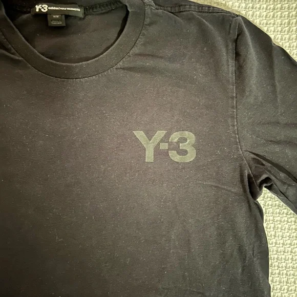 Men’s Y-3 t shirt size medium. - Picture 3 of 3